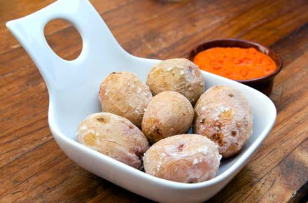 Papas arrugadas con Mojo Pic�n